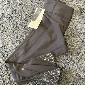 Lululemon leggings size 6